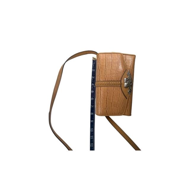 Bueno Tan Crossbody Wallet Purse Shoulder Bag Butterfly Embossed Gator Croc 2in1 - Picture 11 of 11